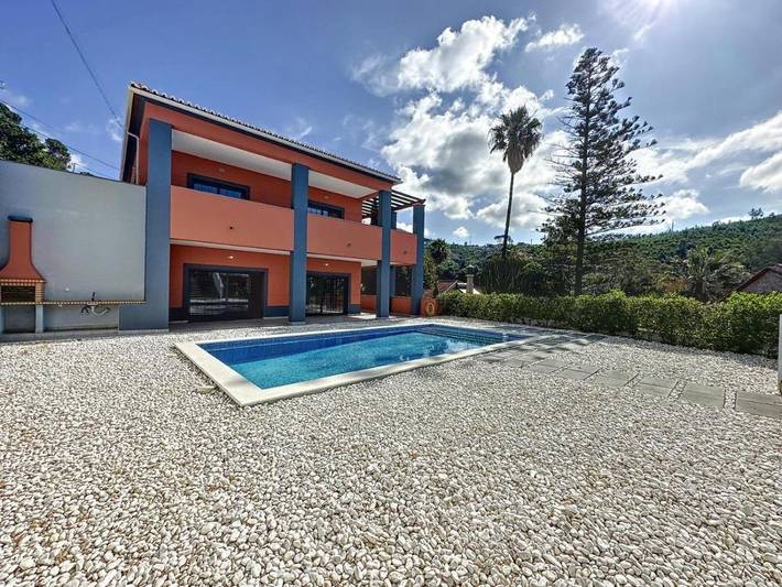 Casa rural para 6 personas, con Balcón y Terraza además de Jardín y Piscina en Monchique - 4
