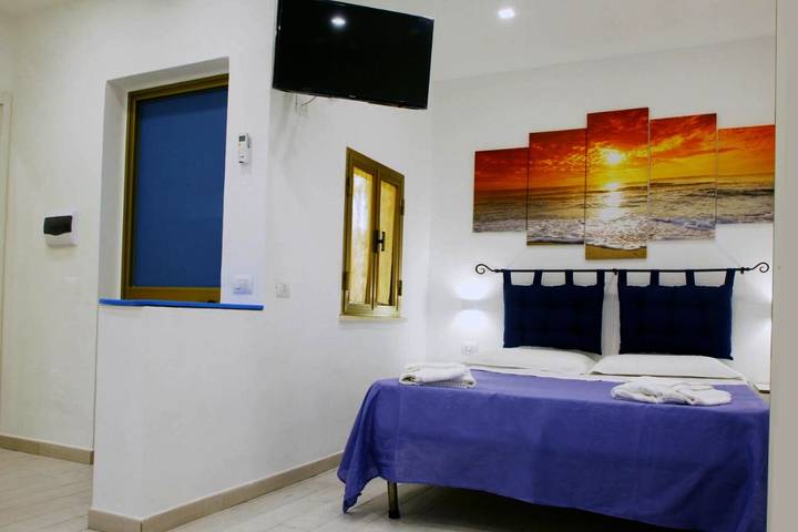 Parc de vacances pour 4 personnes, avec jardin et vue à Paola - 2