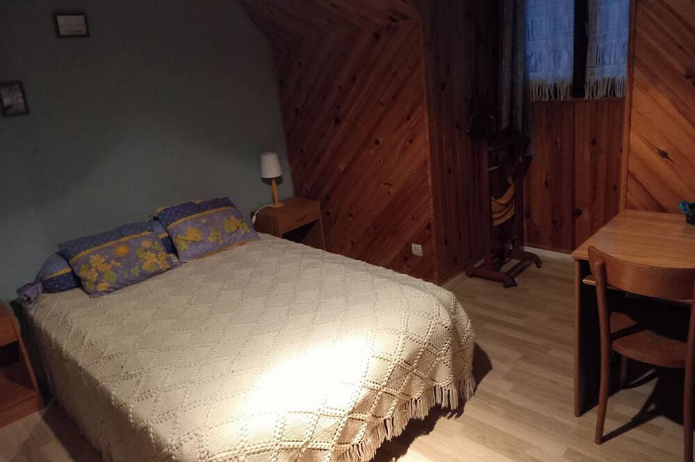 Gîte for rent with two balconies in Les Ancizes-Comps, Puy-de-Dôme