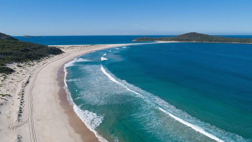 'The Croft' 11 Boulder Bay Rd - Gemütliches Strandhaus mit Klimaanlage und nur 270 m vom Strand entfernt in Fingal Bay, Hunter Valley