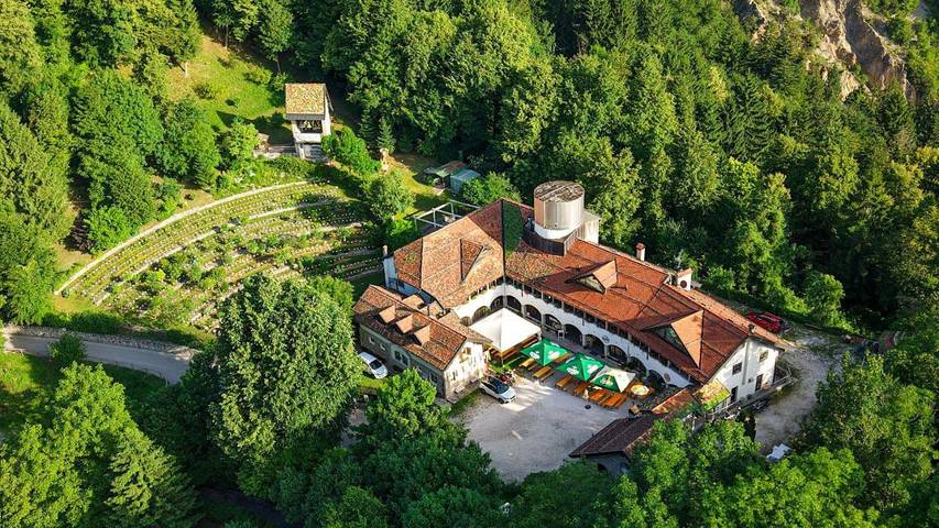 Chambre d’hôte pour 2 personnes, avec Terrasse ainsi que Jardin et Vue à Tolmezzo