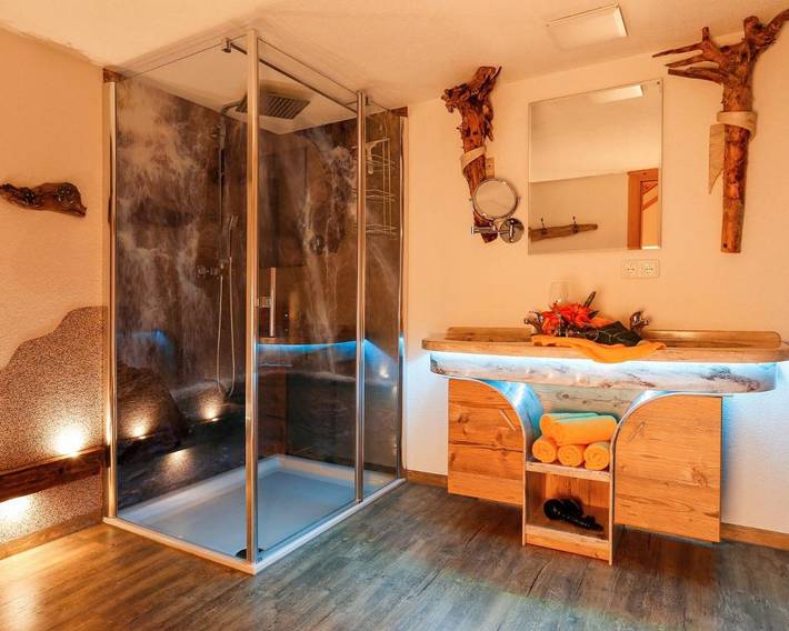 Ferienhaus für 14 Personen, mit Balkon und Ausblick sowie Seeblick in Tannheimer Tal - 3