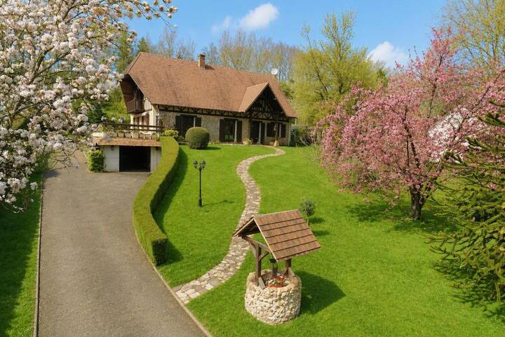 Gîte pour 2 personnes, avec Terrasse et Jardin à Saint-Pierre-de-Bailleul