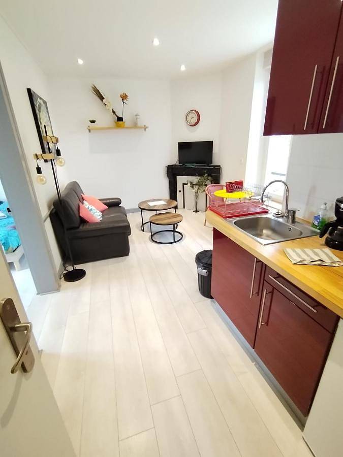 Appartement entier, Entre ville et jardins in Sainte-Savine, Aube