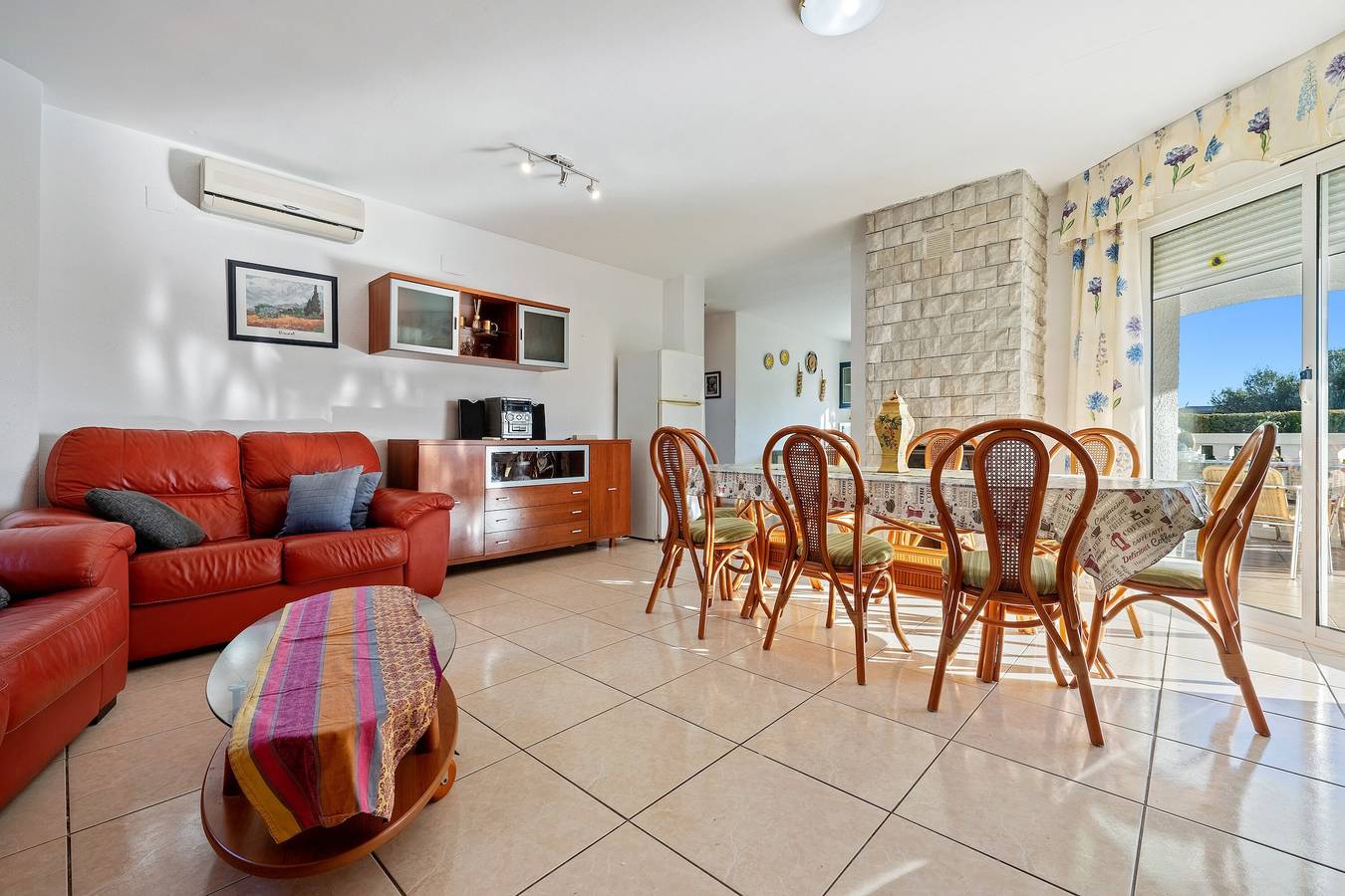 Villa 'Marisol,piscina Privada, Aire' con vistas al mar, piscina privada y aire acondicionado in Montroig, Costa Dorada