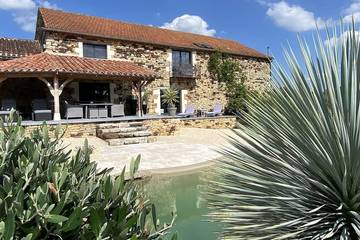 Gîte pour 4 personnes, avec jardin à Sauveterre-la-Lémance