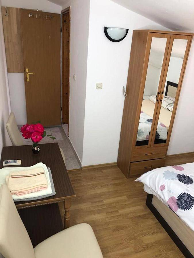 Chambre d’hôte pour 2 personnes, avec jardin et vue dans Međugorje - 4