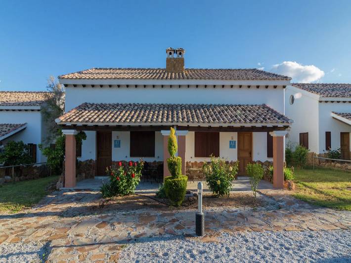 Apartamento para 6 personas, con jardín además de piscina y terraza, Familias con niños en Pozo Alcón