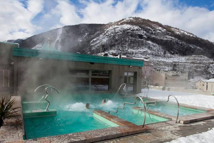 Gîte pour 2 personnes dans Bains Du Couloubret - 2
