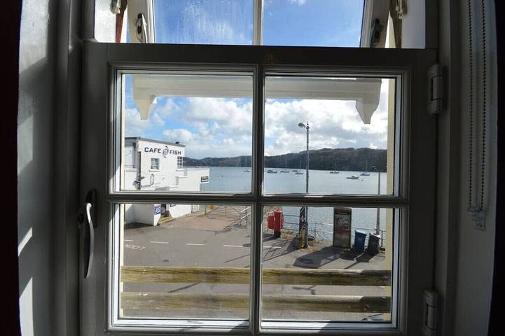 Ganze Wohnung, Buzzard Apartment located on Tobermory High Street in Tobermory, Argyll & Bute