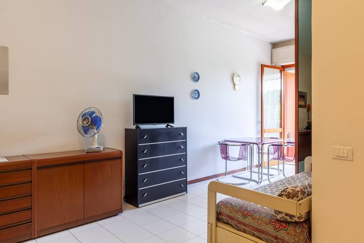 Monolocale intero, Monolocale 'Casa Vacanza Al Mare' con balcone in Marina di Carrara, Carrara