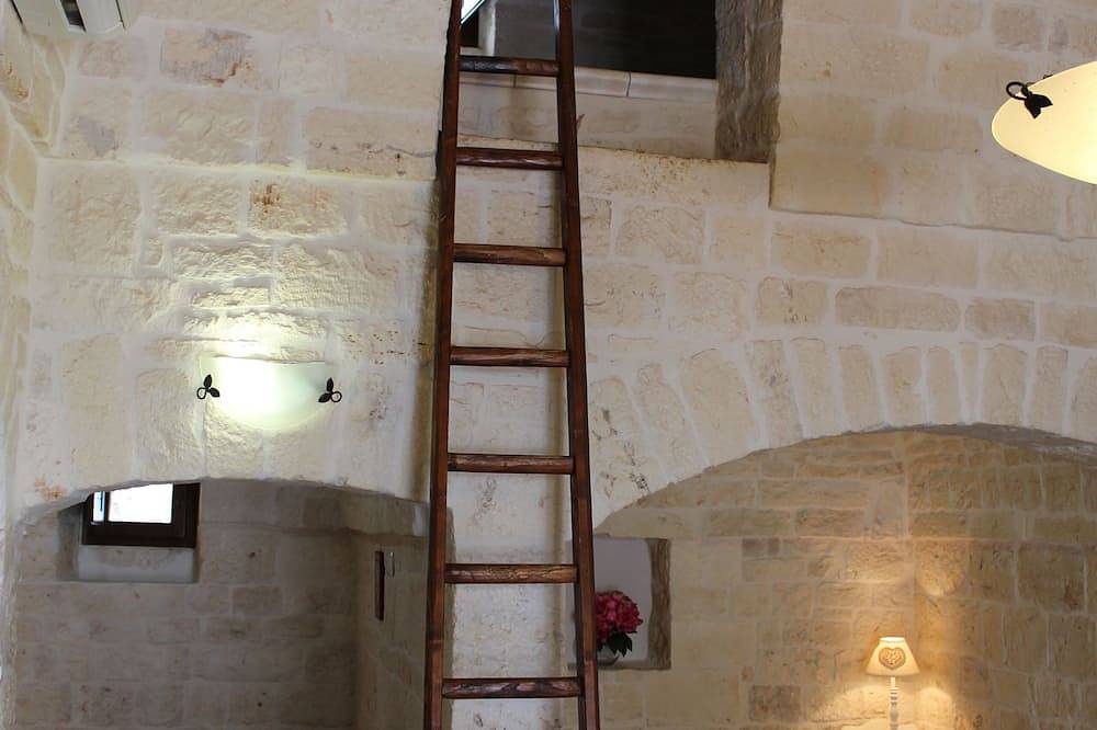 Trullo Monte Grappa in Alberobello, Comune di Alberobello