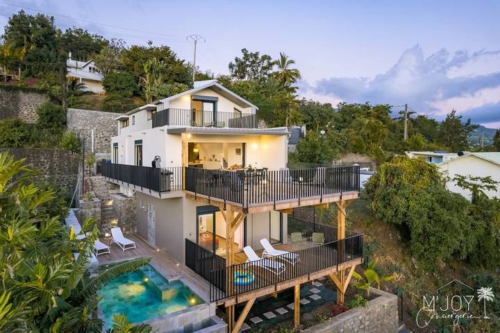 Villa Infinity Blue - Villa d’exception pour moment magique face à l’Océan in Saint-Leu, Île de la Réunion