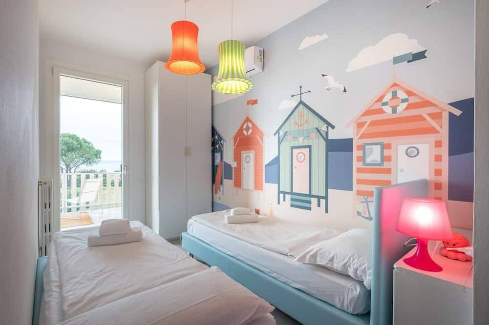 Swimming pool, barbecue, tennis - 20' min. from Gardaland! in Cisano, Bardolino