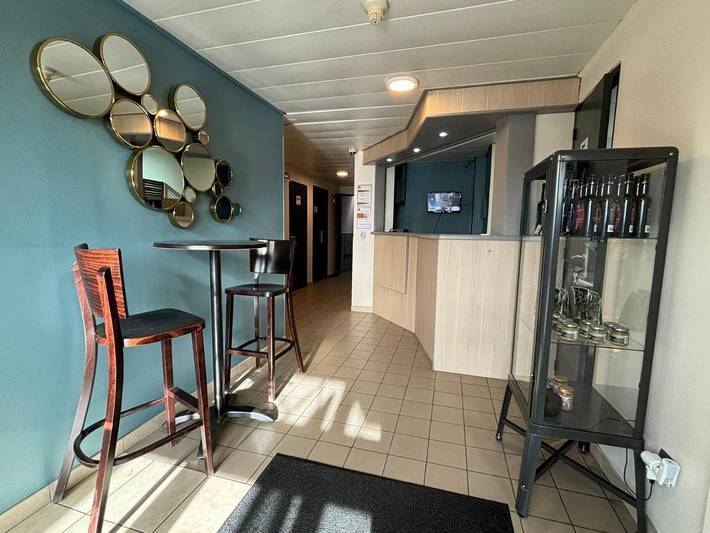 Hôtel pour 4 personnes, avec terrasse, animaux acceptés à Le Pontet - 3