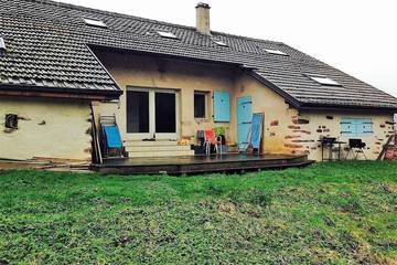 Location de vacances pour 8 personnes, avec jardin et terrasse à Saint-Pierre-Bois