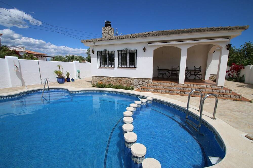 Villa Dorada by Parc Mont-roig in Montroig, Costa Dorada