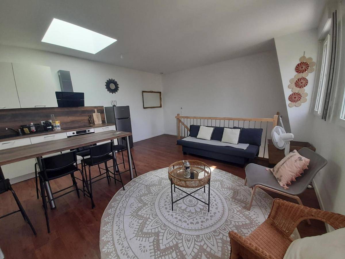 Appartement entier, Appart dans petit chateau en centre ville in Lagny-sur-Marne, Seine-et-Marne