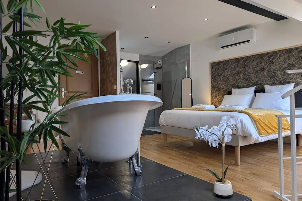 Entire apartment, The Suite - Villa Valmy - Hypercentre - Sncf Train station in Montluçon, Montluçon region