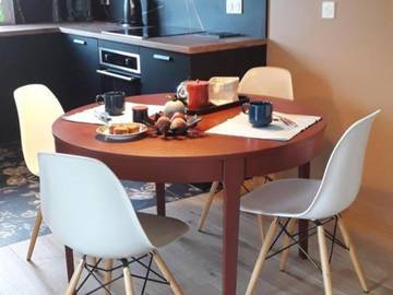 Gîte pour 4 Personnes dans Ébreuil, Région de Montluçon, Photo 1