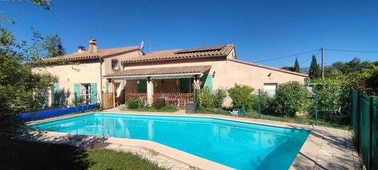 Location de vacances pour 4 personnes, avec jardin ainsi que vue et piscine à Los Masos