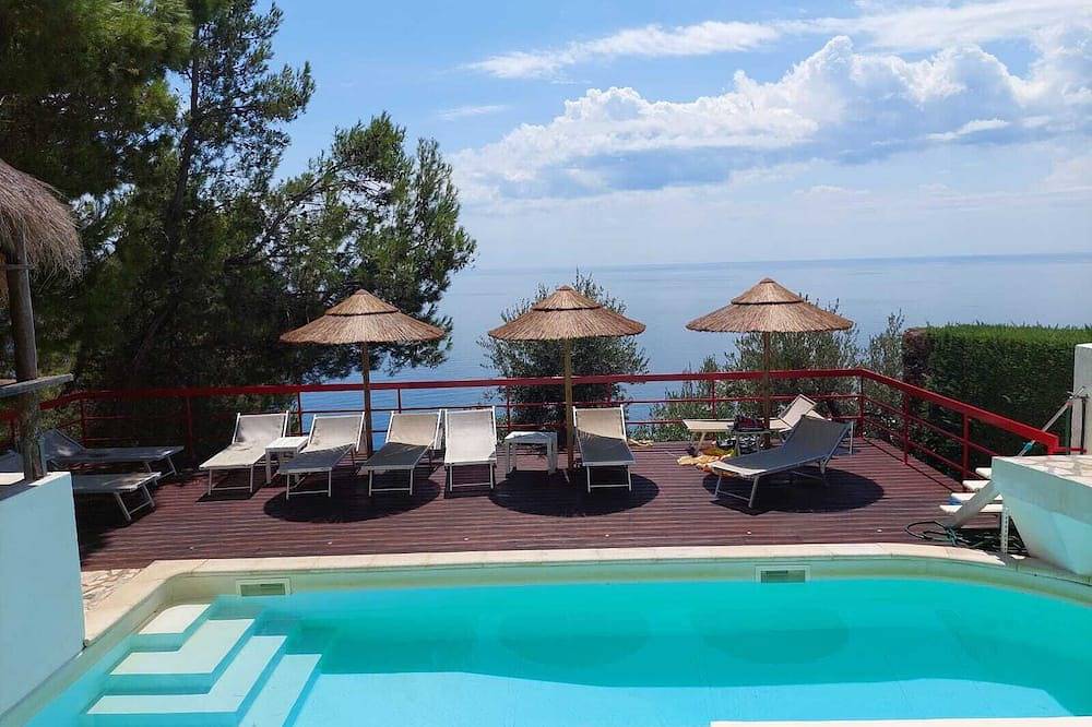 Splendid Villa mit privatem Pool und herrlichem Blick in Sperlonga, in der Nähe von Rom in Sperlonga, Latina Provinz