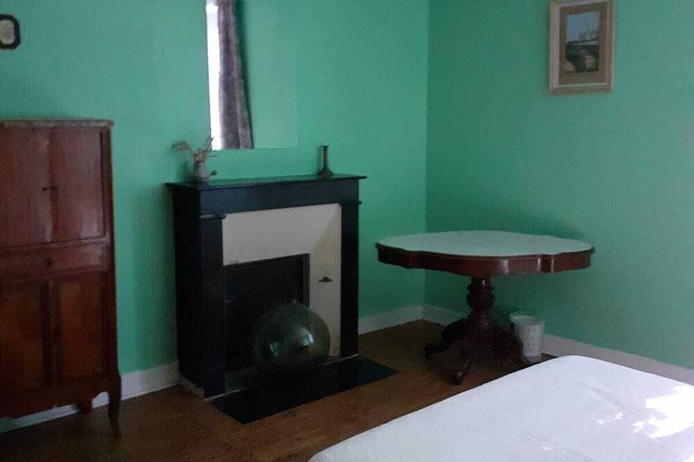 Typisches Périgordhaus für 12 bis 15 Personen mit privatem Pool in der Nähe von Périgueux in Eyliac, Périgord Blanc