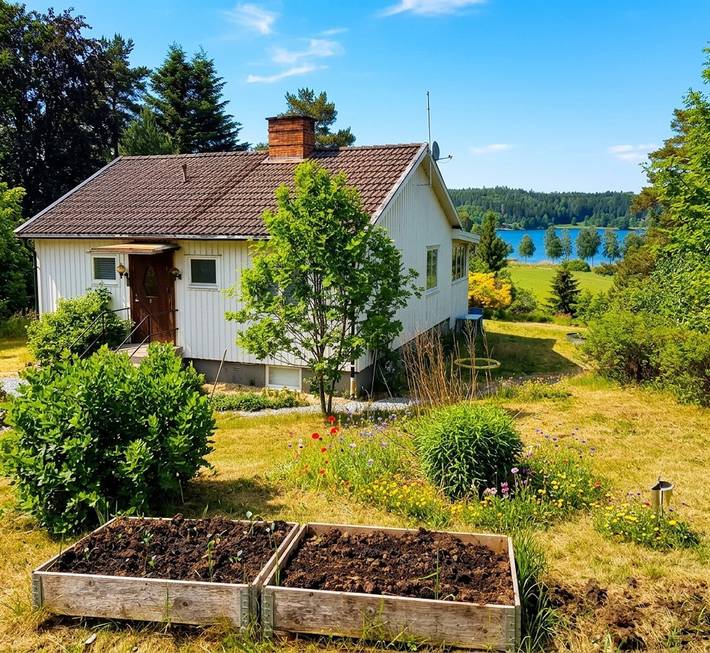 Voll ausgestattetes Ferienhaus mit wunderbaren Seeblick 40 Minuten ausserhalb von Stockholm in Schwedische Ostsee