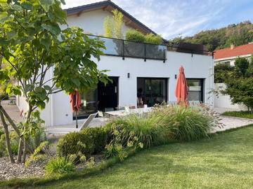 Gîte pour 8 personnes, avec jardin et sauna dans Perrignier