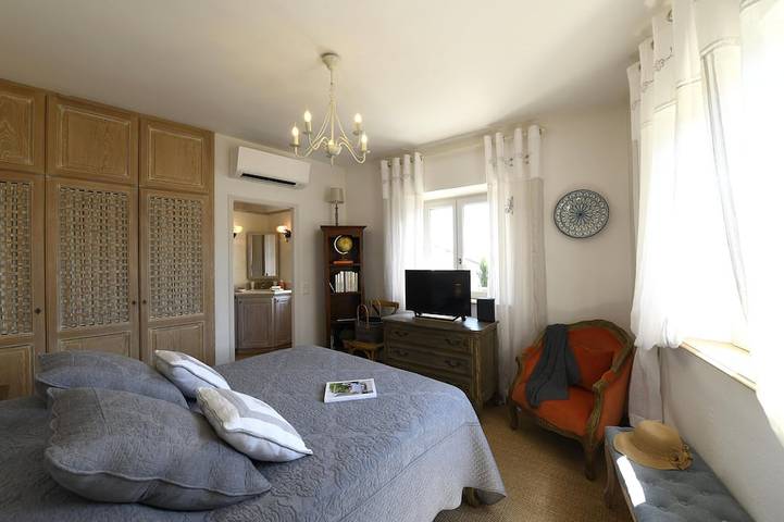 Villa pour 6 personnes, avec Jacuzzi ainsi que Terrasse et Jardin à Gordes - 3