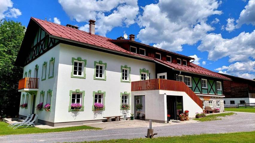 Ferienwohnung für 8 Personen, mit Garten und Ausblick