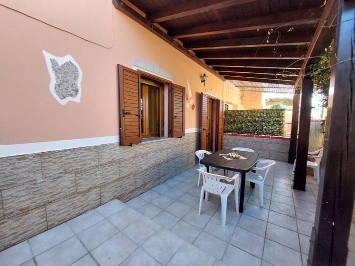 Appartamento per 4 persone, con Terrazza a Tanaunella