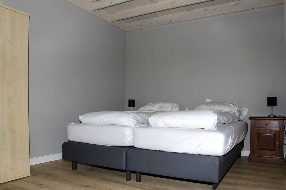 Group accommodation 32 pers, near Efteling and Beekse Bergen in Nordbrabant