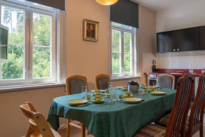 Ferienwohnung für 7 Personen, mit Terrasse und Garten sowie Sauna und Ausblick in Königsee