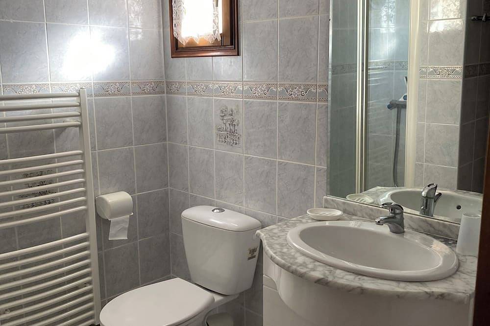 Ganze Wohnung, 4/6-person apartment with garden area in Folelli, Penta-di-Casinca