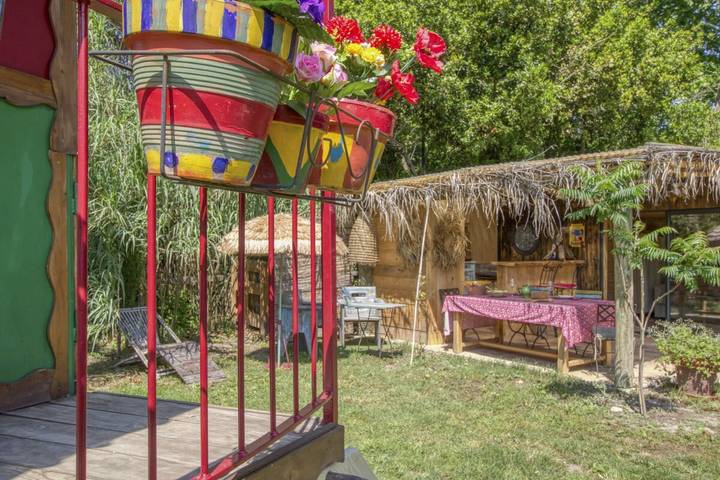 Gîte pour 4 personnes, avec piscine et jardin à Cabannes - 3