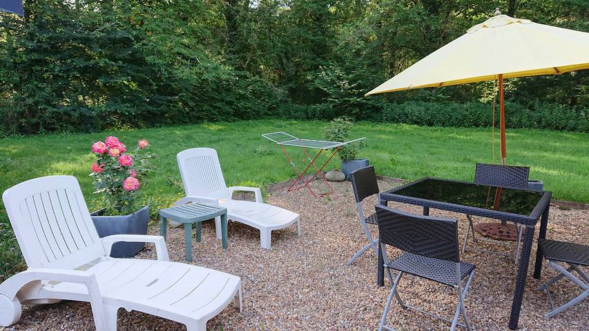Gîte pour 4 personnes, avec terrasse ainsi que piscine et jardin en Indre-et-Loire - 3