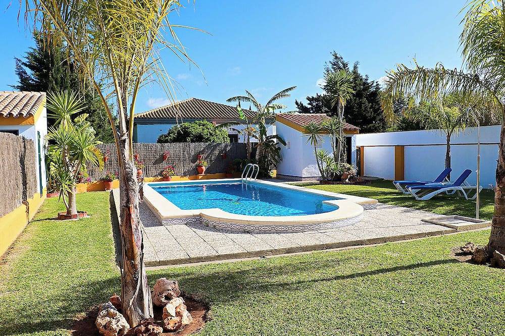Villa con piscina a Roche Viejo in Conil de la Frontera, Costa de la Luz