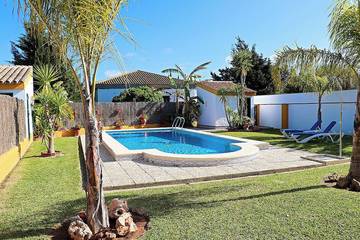 Chalet für 5 Personen, mit Terrasse und Garten, mit Haustier in Conil de la Frontera