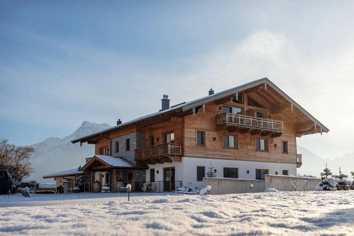 Apartament wakacyjny dla 4 osób, z widok i balkon w Wals-Siezenheim