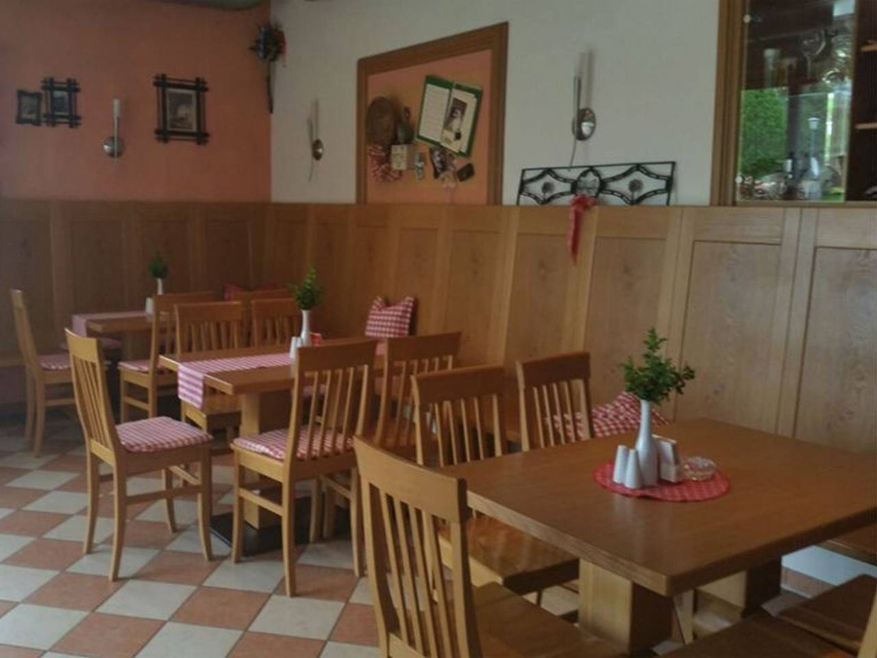 Ganze Ferienwohnung, Seepension & Appartmenthaus Campingplatz Nussbaumer - Appartement 1 in Sankt Lorenz, Traunviertel