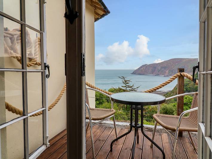 Cottage for 2 people, with Balcony and Terrace as well as View in Lynton