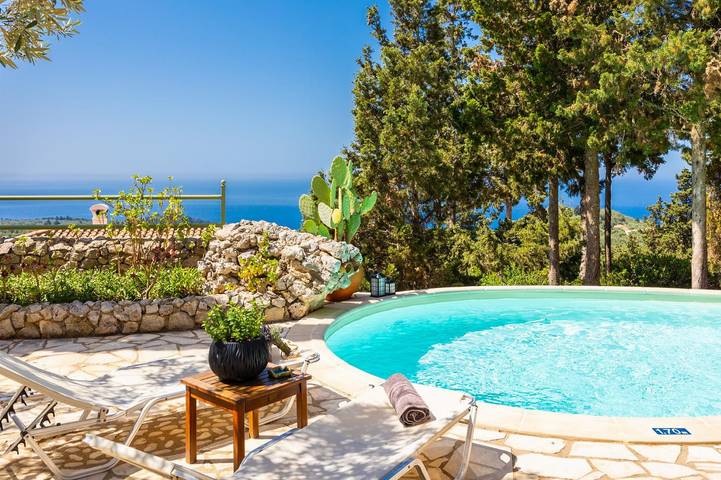 Villa pour 3 personnes, avec jardin et terrasse dans Paxos - 2