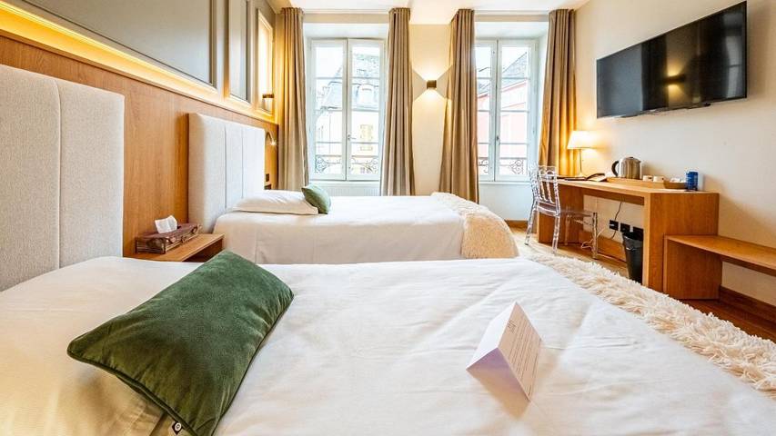 Hôtel pour 2 personnes, avec Jacuzzi ainsi que Terrasse et Vue