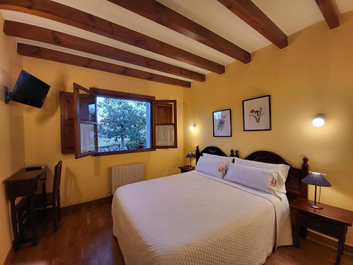 Hotel para 2 personas, con jardín además de terraza y vistas en Costa Oriental Asturiana - 3