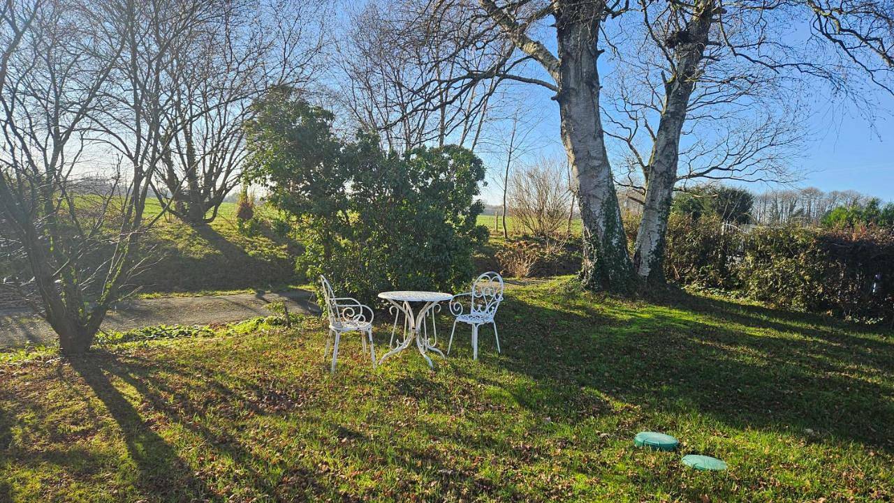 Double Room with Garden View in Mantilly, Parc naturel régional Normandie-Maine