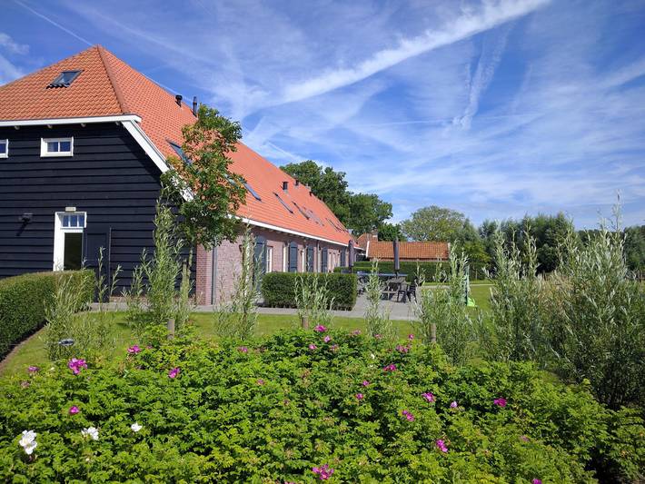 Ferienhaus für 48 Personen, mit Terrasse und Garten in den Niederlande