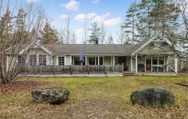 Ferienhaus für 12 Personen, mit Whirlpool und Sauna sowie Garten in Borgholms und Umgebung