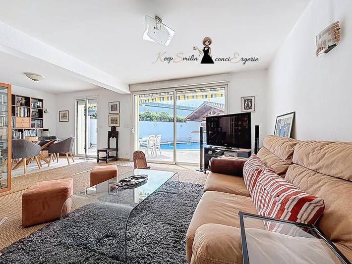 Villa pour 7 personnes, avec terrasse ainsi que piscine et jacuzzi dans Béarn - 3