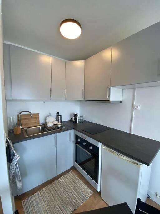 Appartement entier, One-Bedroom Apartment in Paray-Vieille-Poste, Essonne